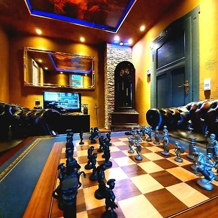 Goldhand Chill Point