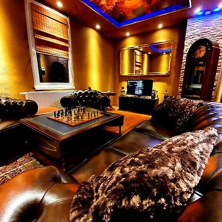 Goldhand Chill Point Apartamento *