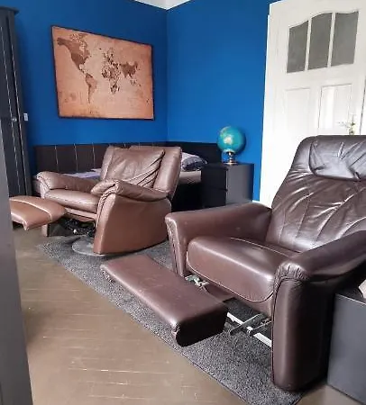 Goldhand Chill Point